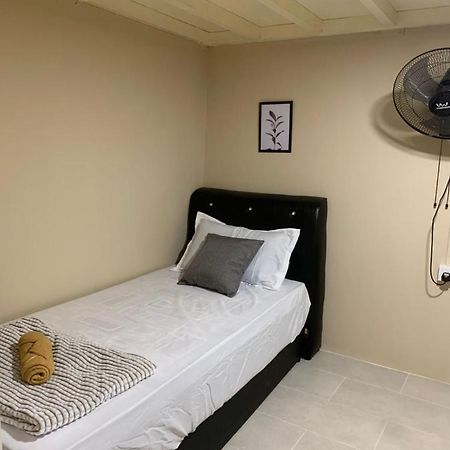 Euc Room Stay Tuaran Extérieur photo